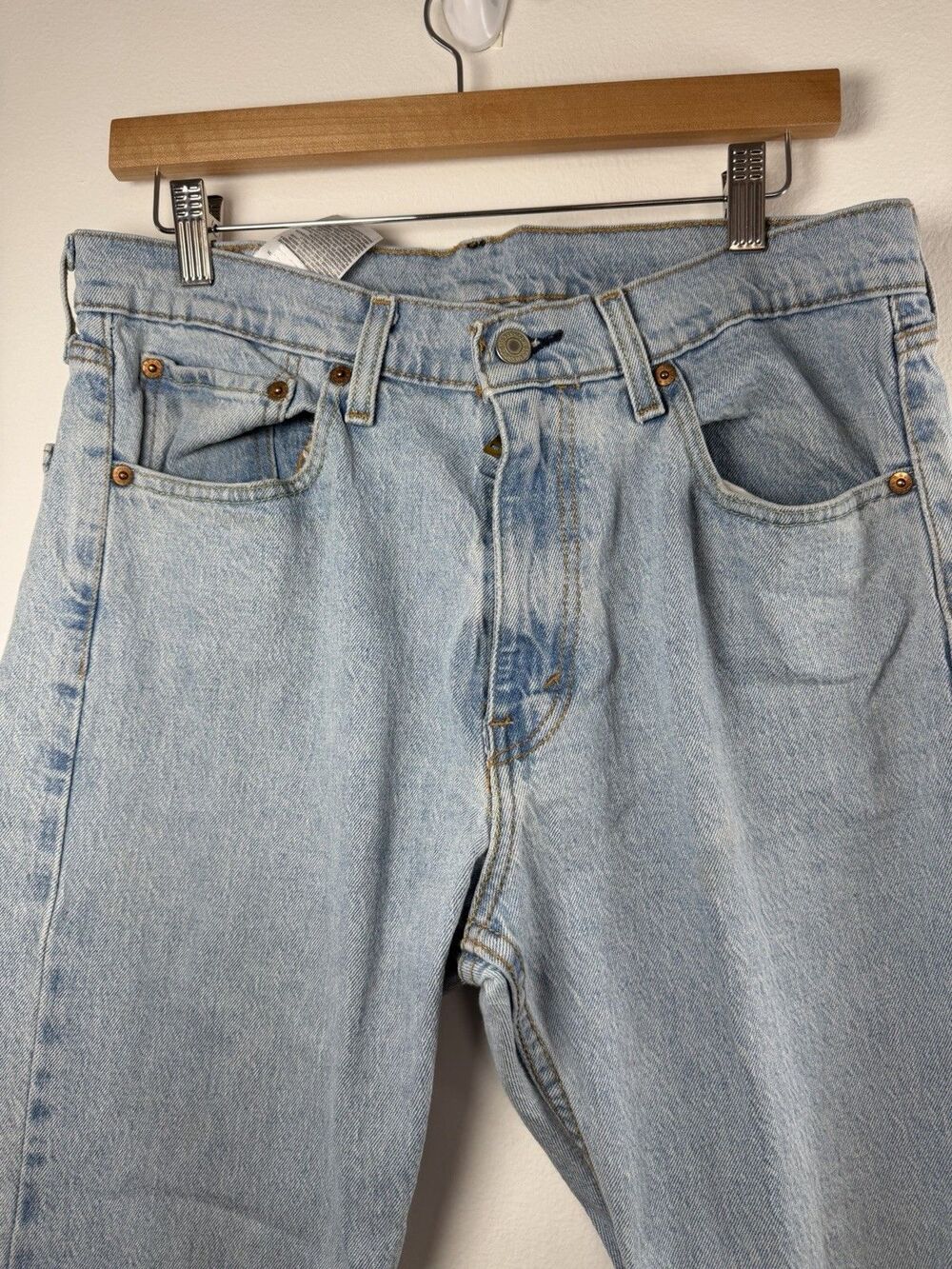 Levi's 505 Mens Jeans  W33 L32  Light Wash Straight Leg Denim